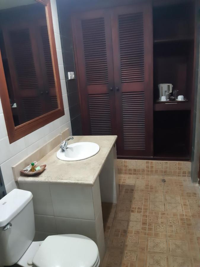 Hotel Zaitun Selaparang Lombok Exteriér fotografie
